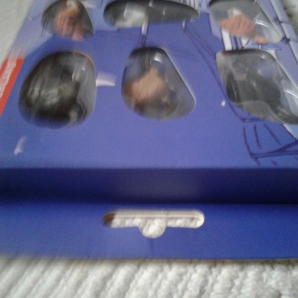 Set of 6 cat magnets - Picture 3 of 3